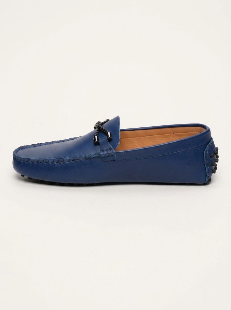 Charles & Smith – Mocassins Phillip en cuir bleu foncé disponible chez Paris Kin Shopping à Kinshasa