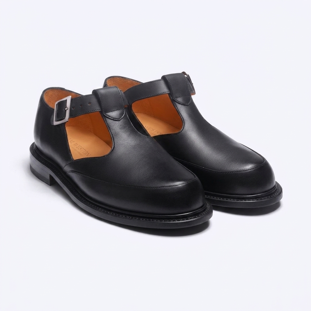 J.M. Weston – Sandale Salomé noire disponible chez Paris Kin Shopping à Kinshasa