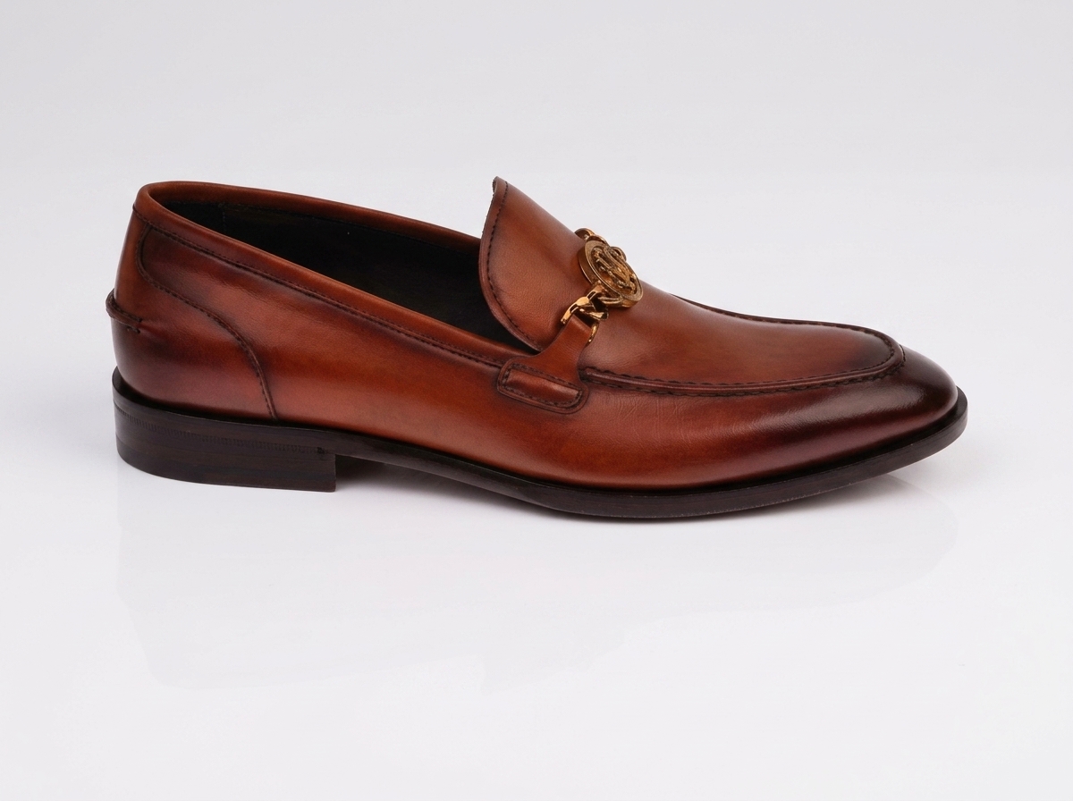 Roberto Cavalli – Mocassins Drew en cuir marron disponible chez Paris Kin Shopping à Kinshasa