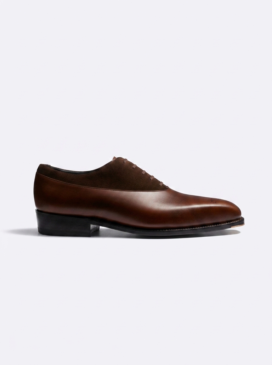 J.M. Weston – Richelieu Asymétrique Fusain disponible chez Paris Kin Shopping à Kinshasa