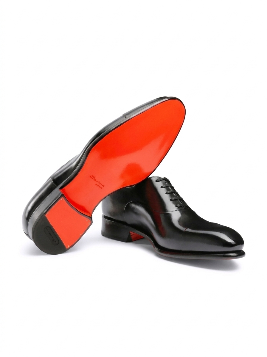 Santoni – Richelieu en cuir patiné noir pour homme disponible chez Paris Kin Shopping à Kinshasa
