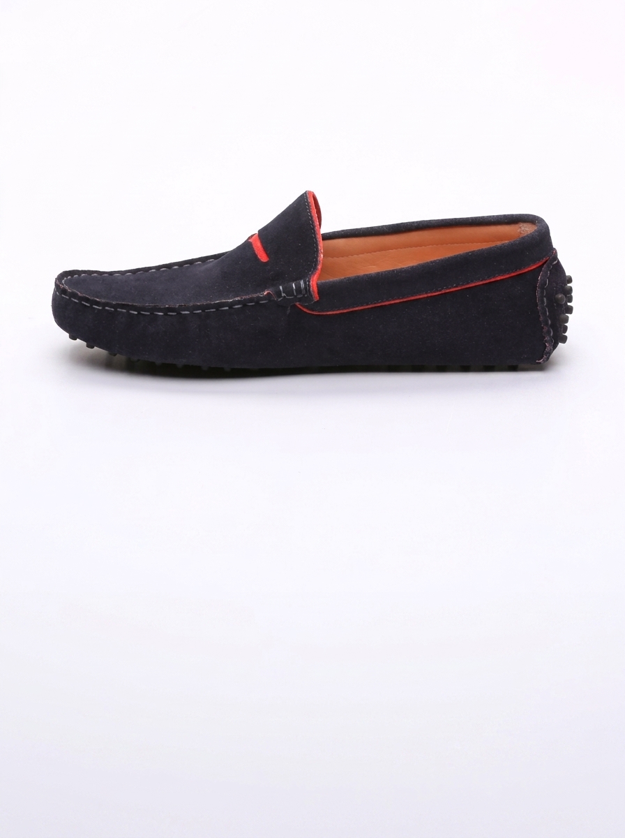 John Scott – Mocassins Lodrick en cuir suédé bleu marine et rouge disponible chez Paris Kin Shopping à Kinshasa