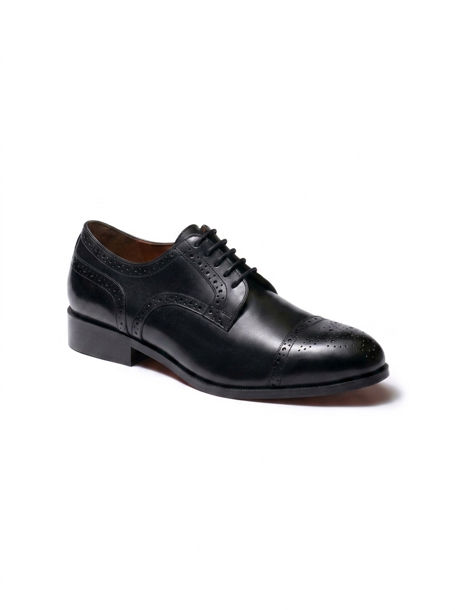 Mc Finlay – Derbies Percey en cuir noir disponible chez Paris Kin Shopping à Kinshasa