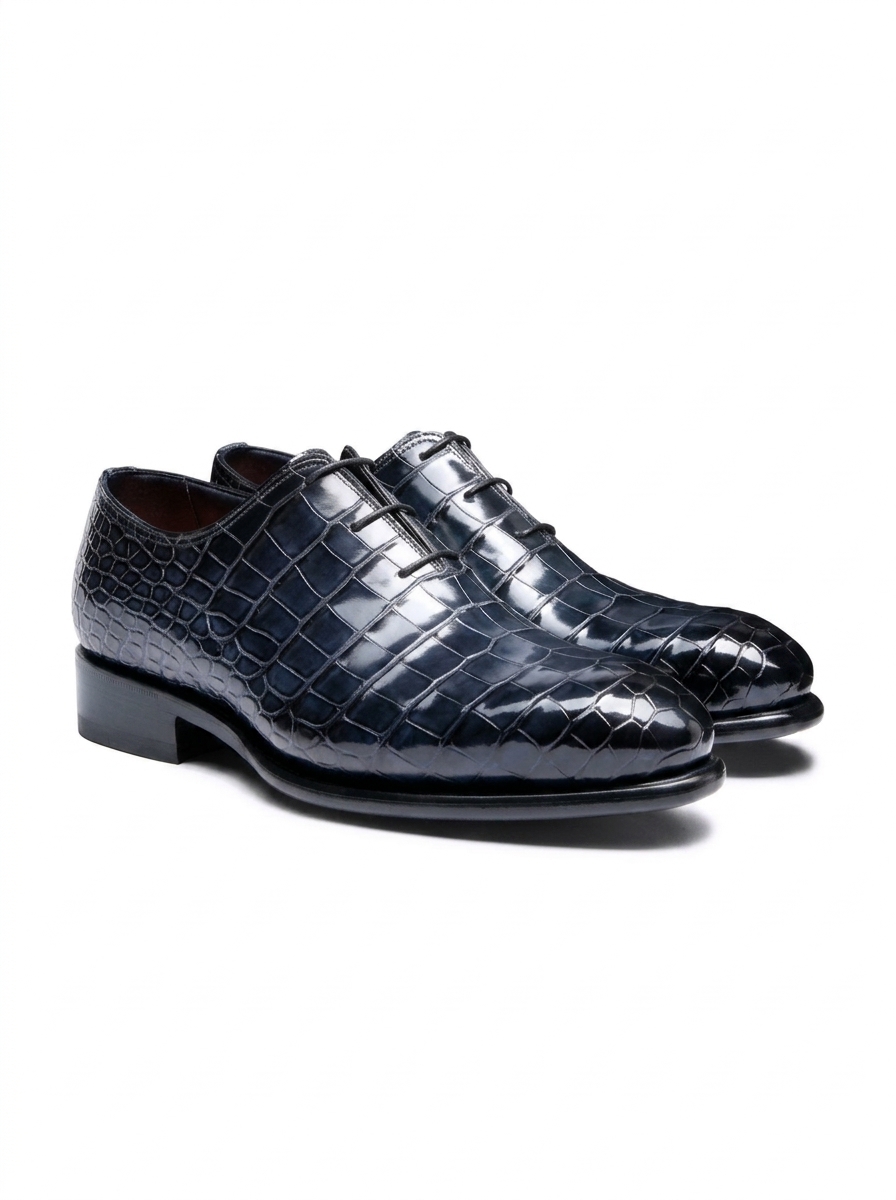 Santoni – Richelieu en alligator bleu pour homme disponible chez Paris Kin Shopping à Kinshasa