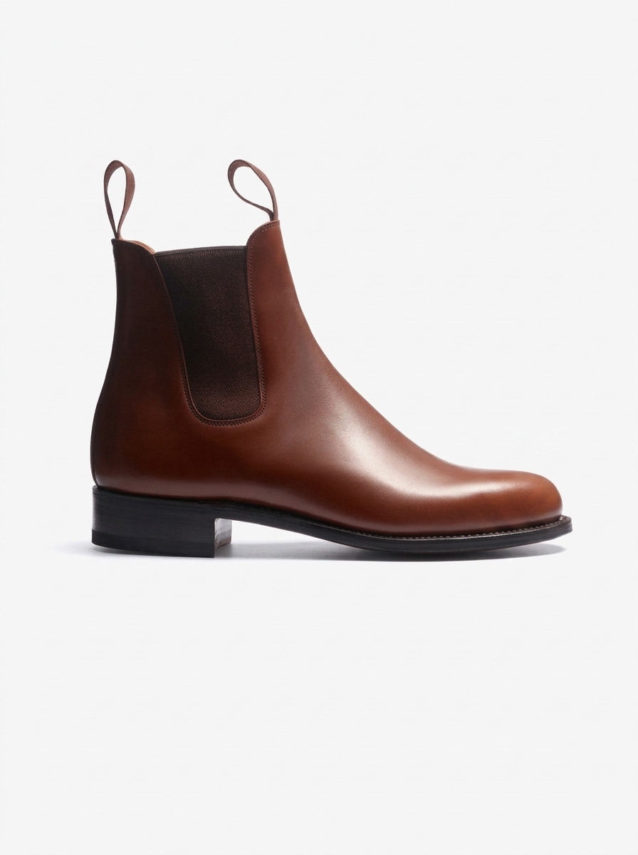 J.M. Weston – Bottine Cambre marron disponible chez Paris Kin Shopping à Kinshasa